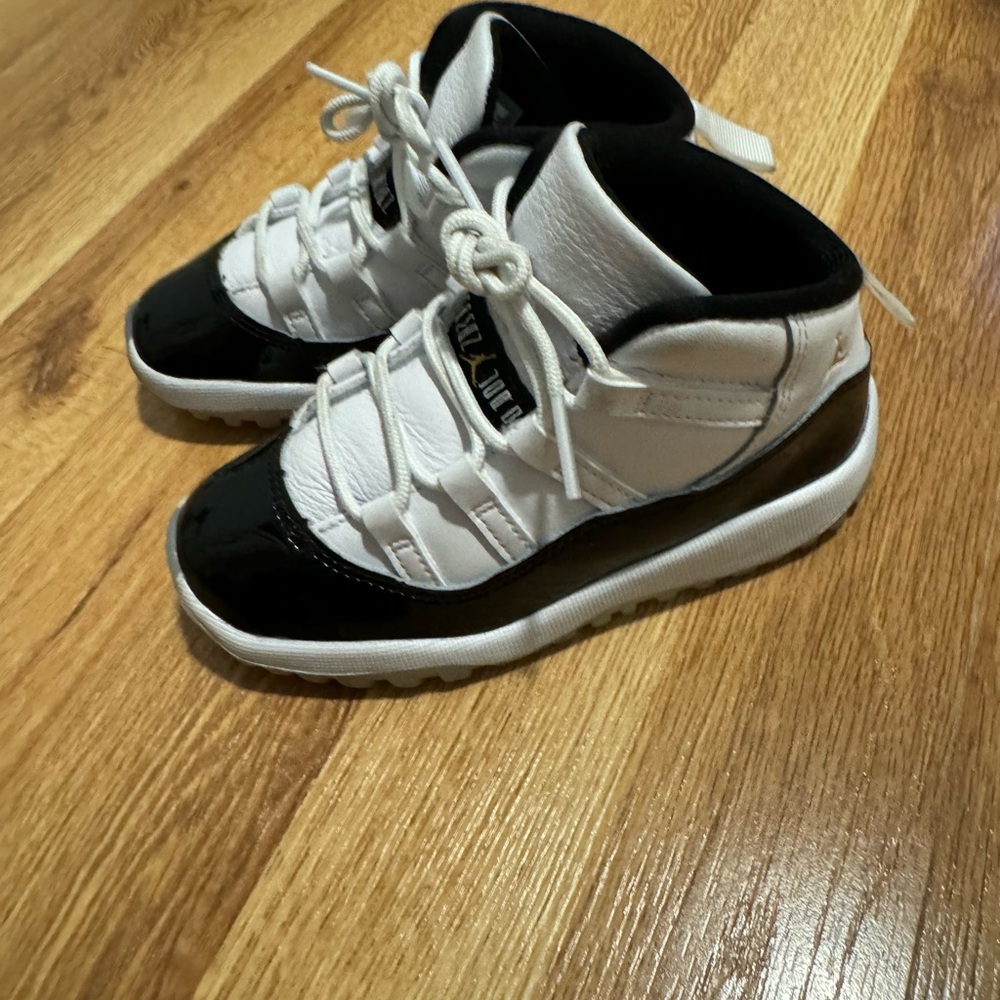 Air Jordan 11 Retro